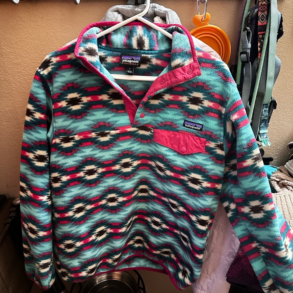 Women’s Patagonia pullover